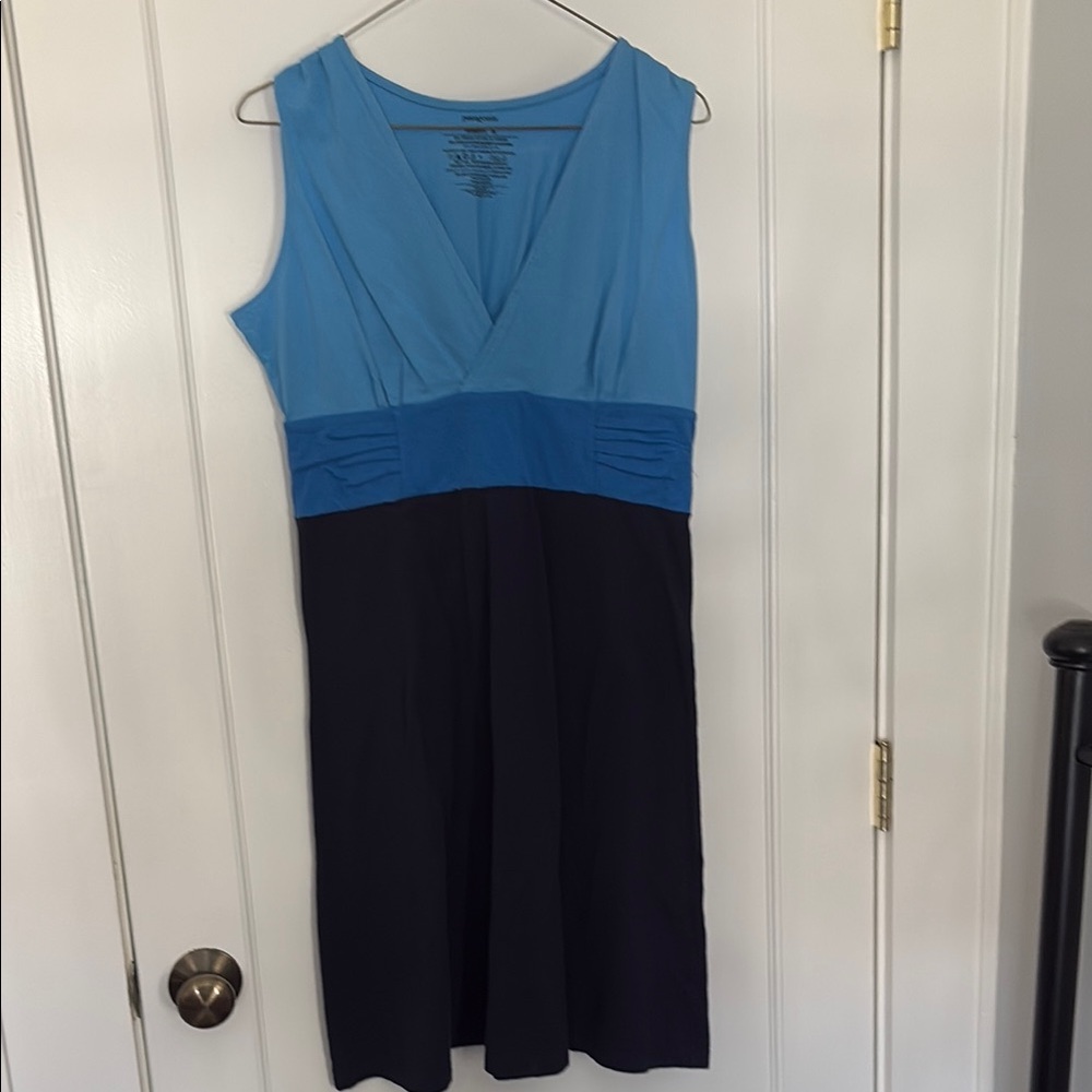 Patagonia Blue V-Neck Sleeveless Midi Dress